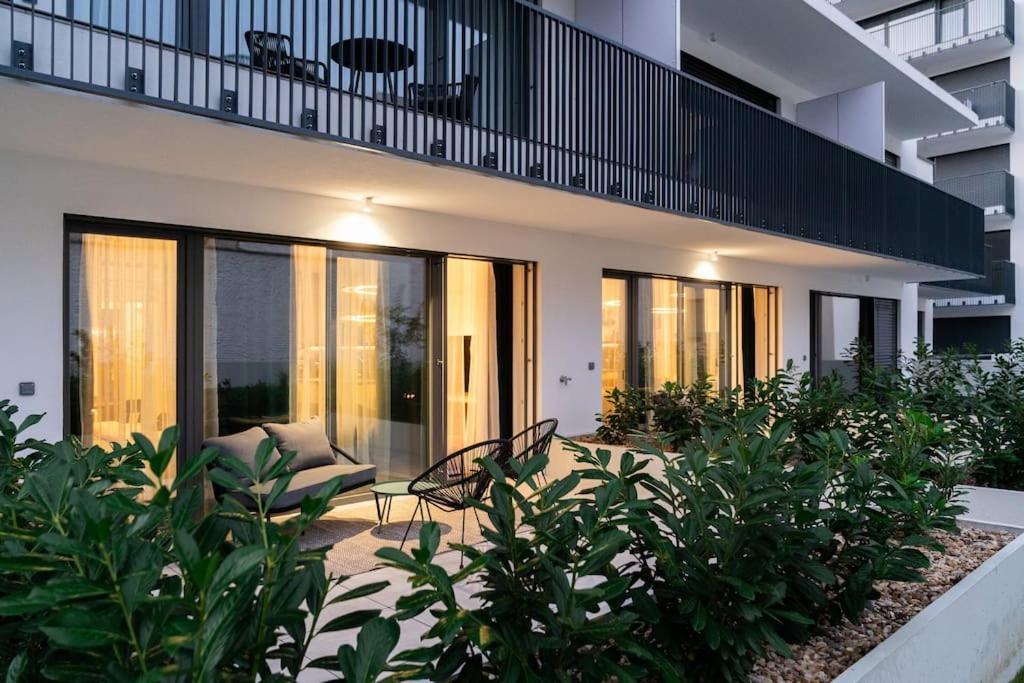 Gold Garden Terrace Apartment Brno Exterior foto